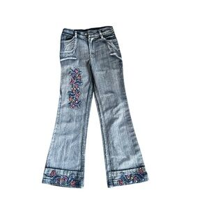 Y2K Embellished/Embroidered acid wash jeans flared size 8‎